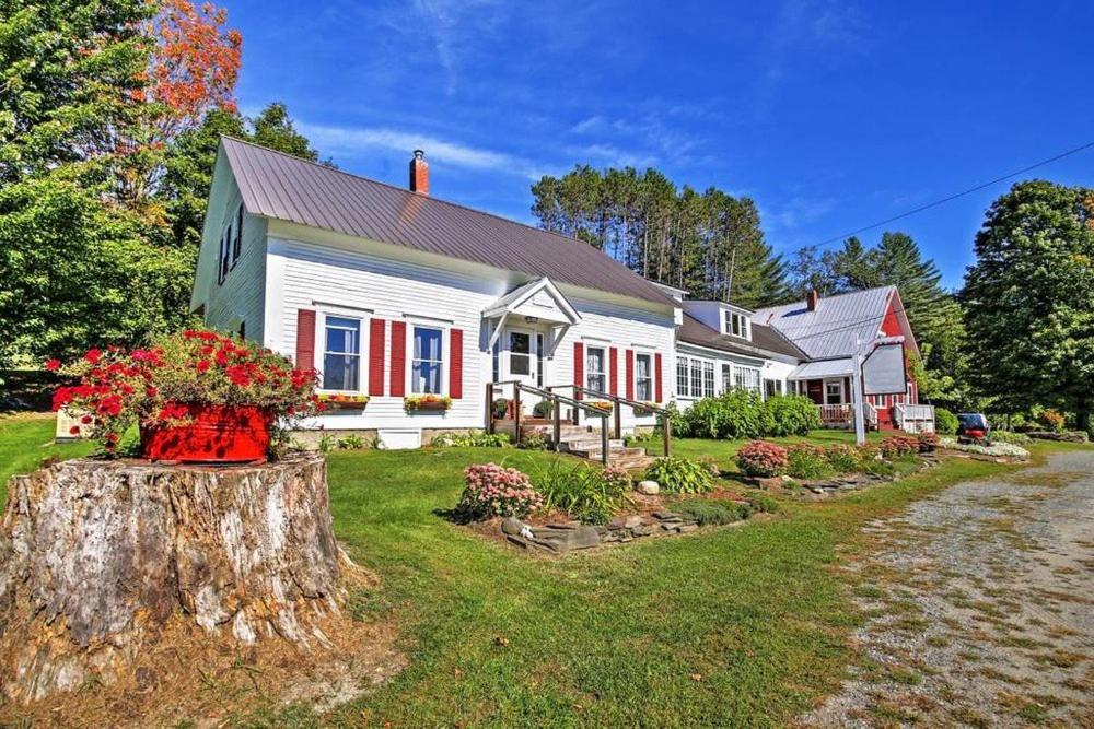 Craftsbury Farmhouse Exterior photo