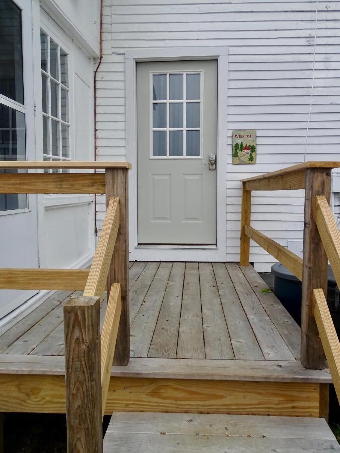 Craftsbury Farmhouse Exterior photo