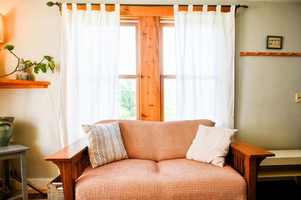 Craftsbury Farmhouse Exterior photo